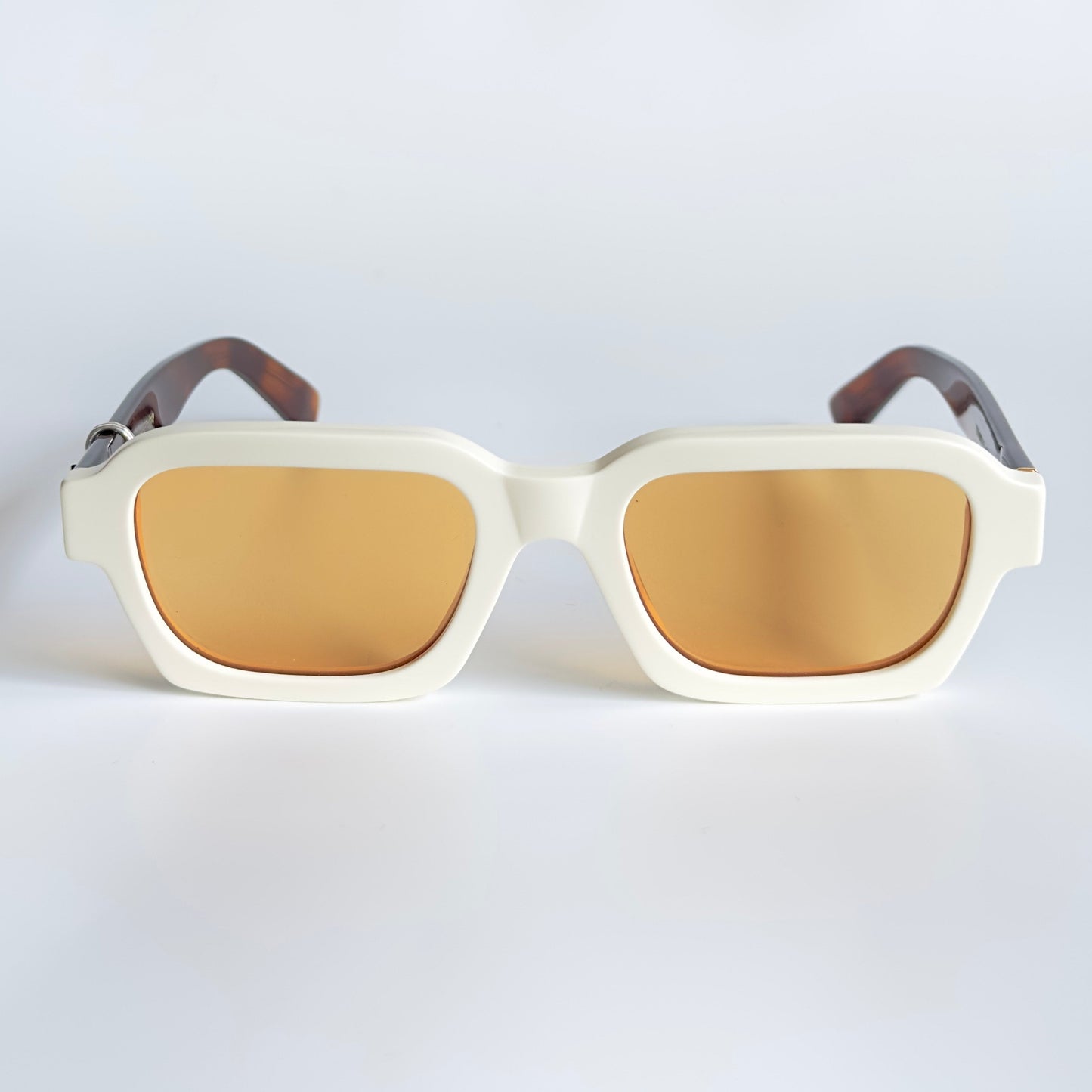 Cream Bellagio Rework